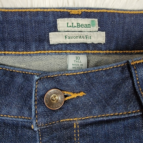 🔥SALE🔥 L.L. Bean Favorite Fit blue jeans womens size 10 Tall - Picture 4 of 12